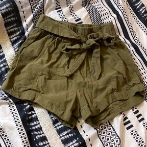 Army green XS shein belted shorts